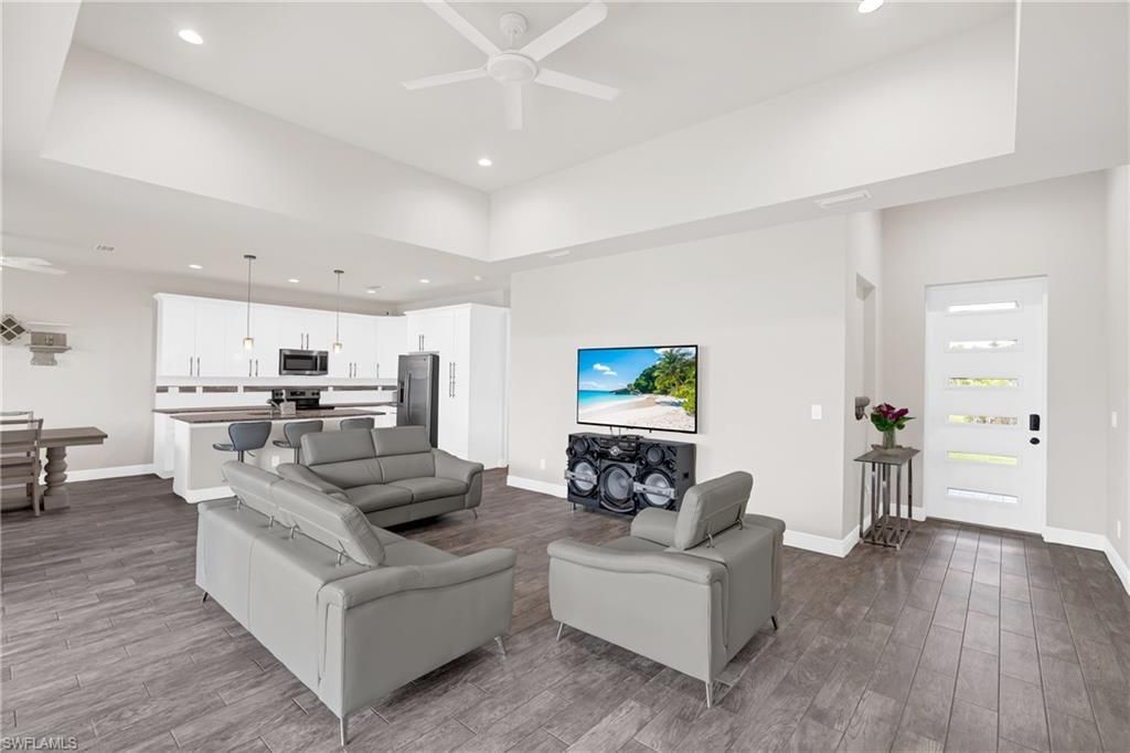 1049 Solar Ct, Labelle, FL 33935 Photo