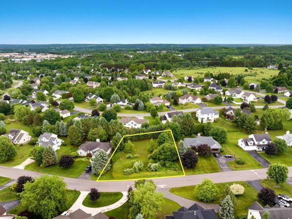 4322 Stoneridge Drive, Traverse City, MI 49684