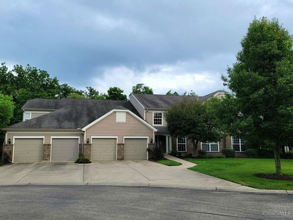 5892 Stonebridge Circle, Unit 301, Miami Twp, OH 45150