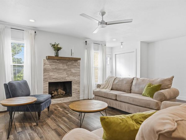 6406 Chimney Creek CIR, Unit A, Austin, TX 78723