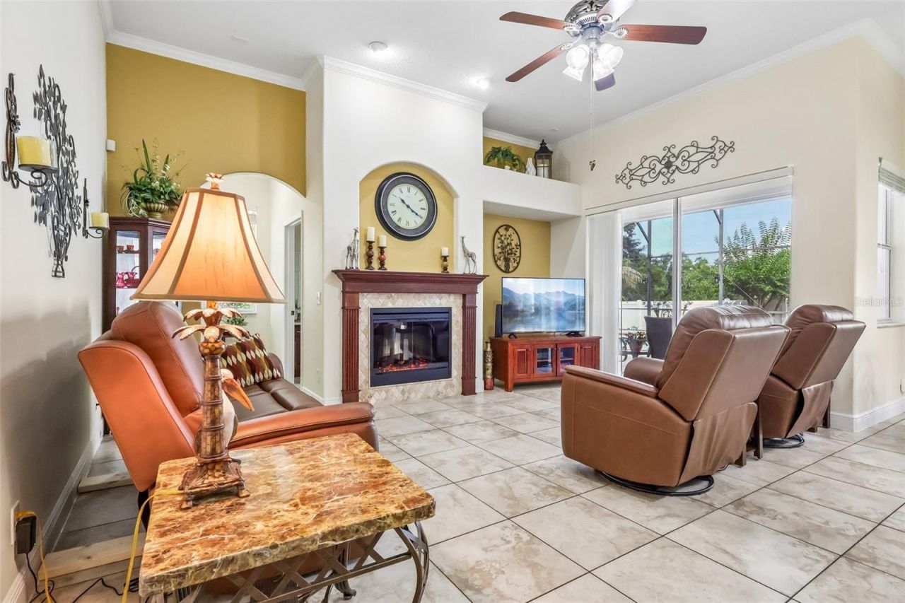 115 W Blue Water Edge Drive , Eustis, FL 32736 Photo