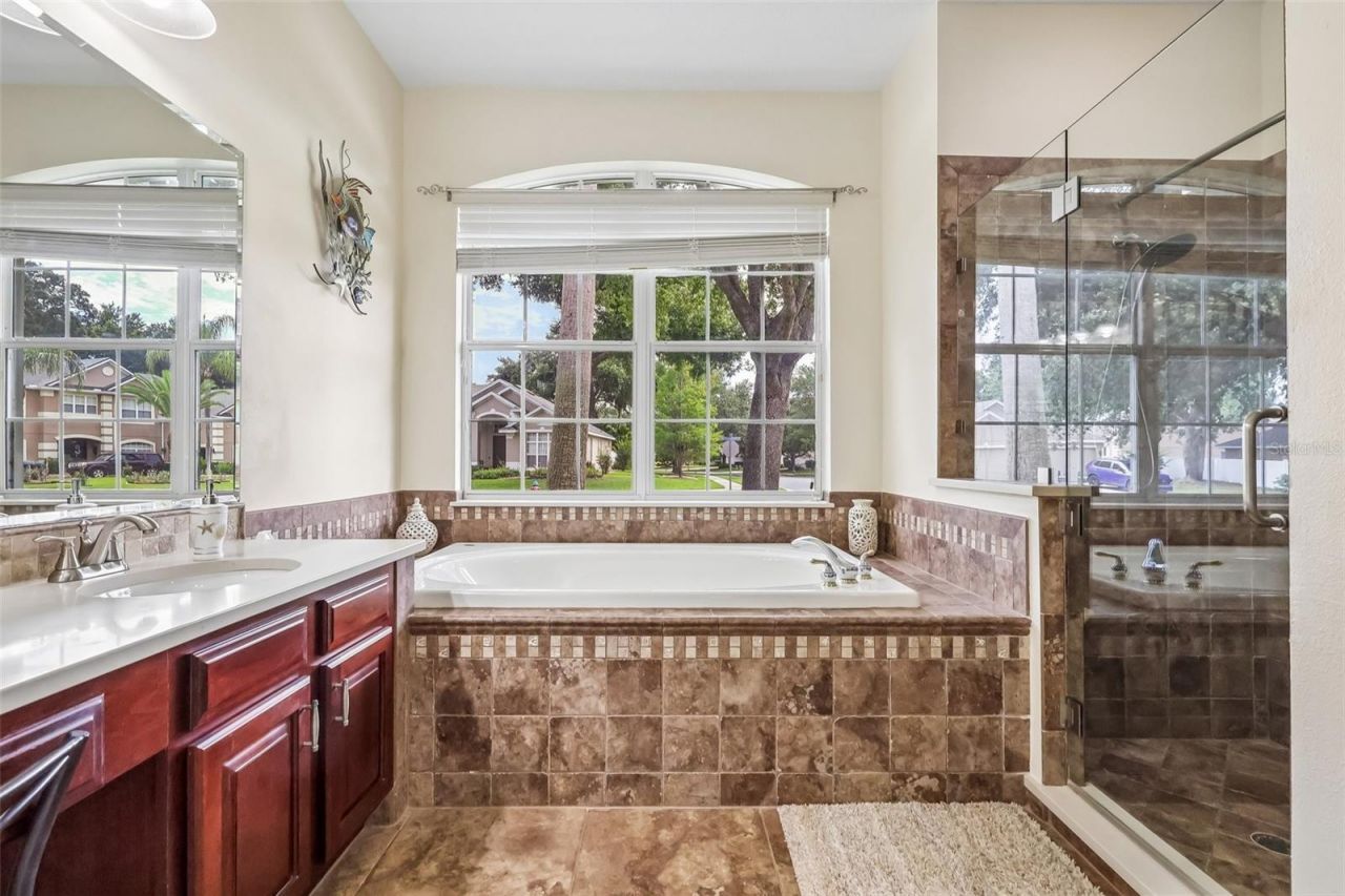 115 W Blue Water Edge Drive , Eustis, FL 32736 Photo