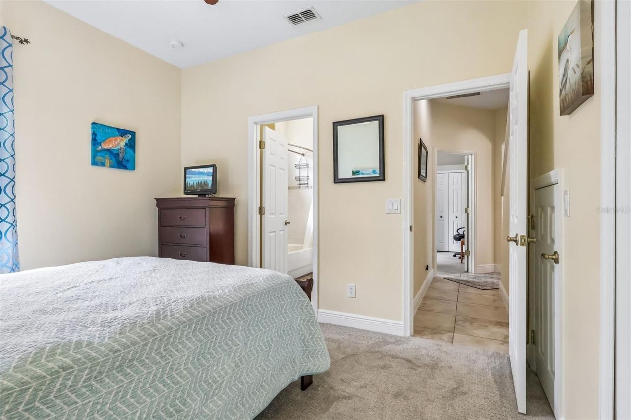 115 W Blue Water Edge Drive , Eustis, FL 32736 Photo