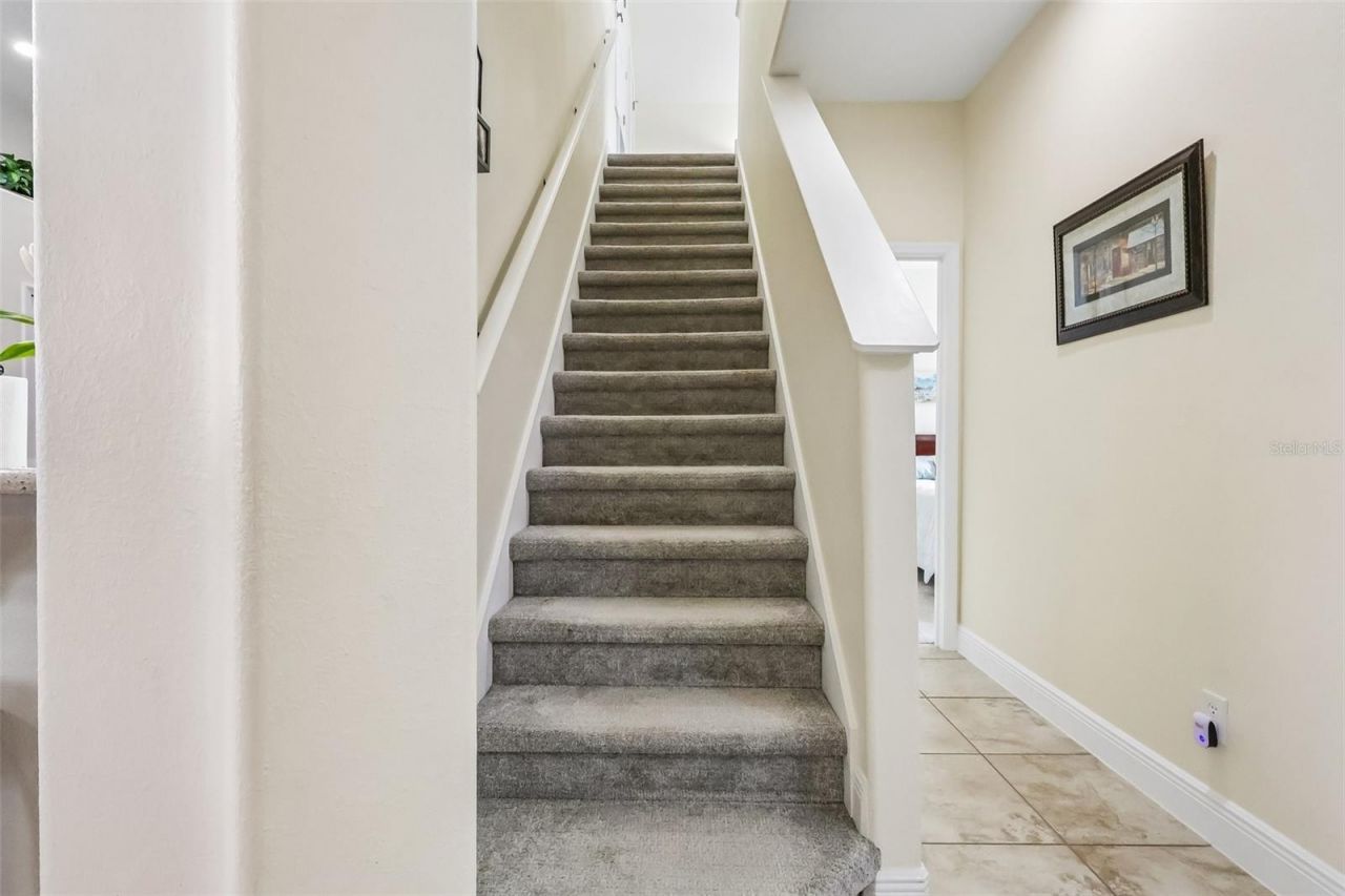 115 W Blue Water Edge Drive , Eustis, FL 32736 Photo