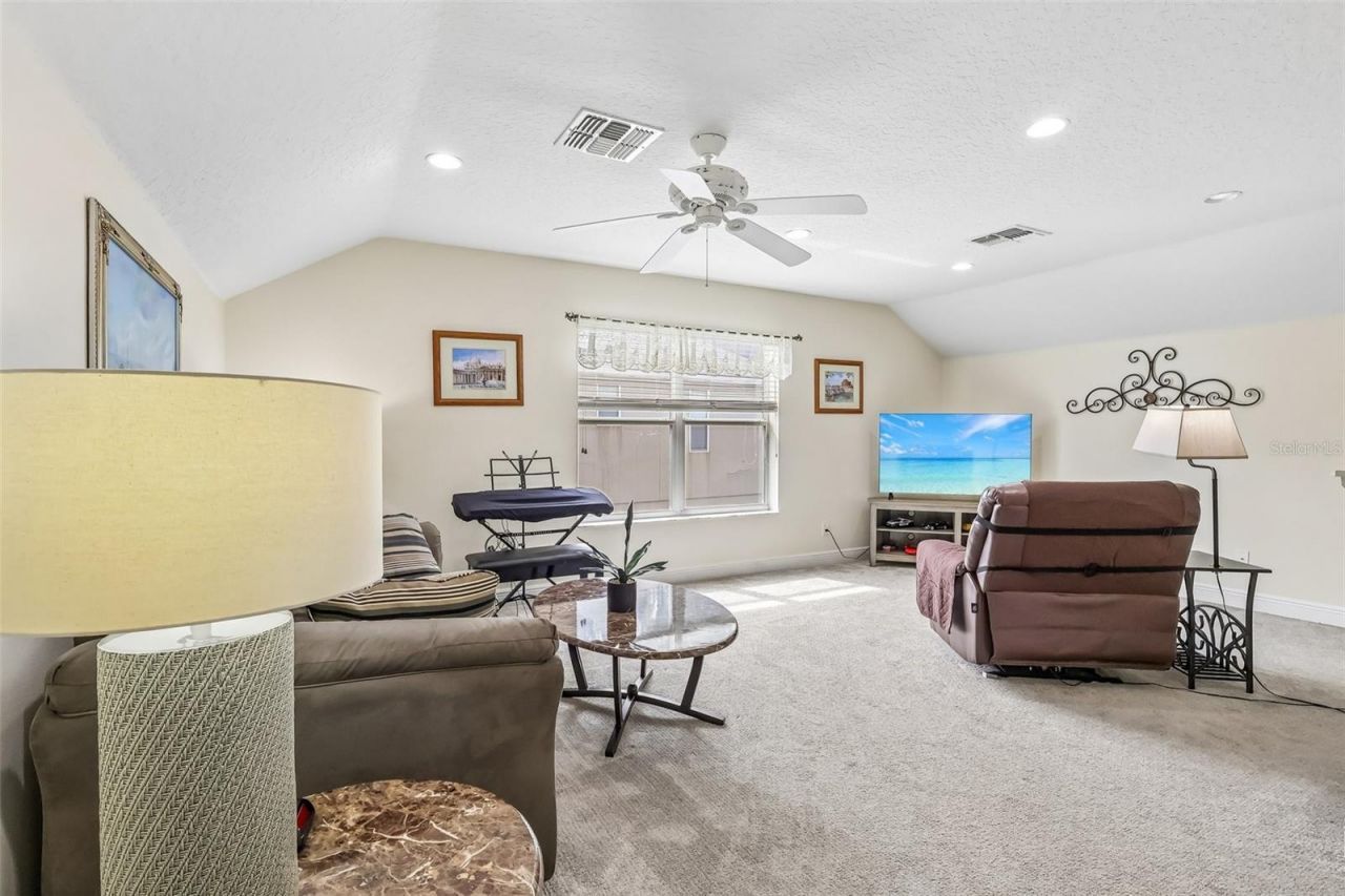 115 W Blue Water Edge Drive , Eustis, FL 32736 Photo