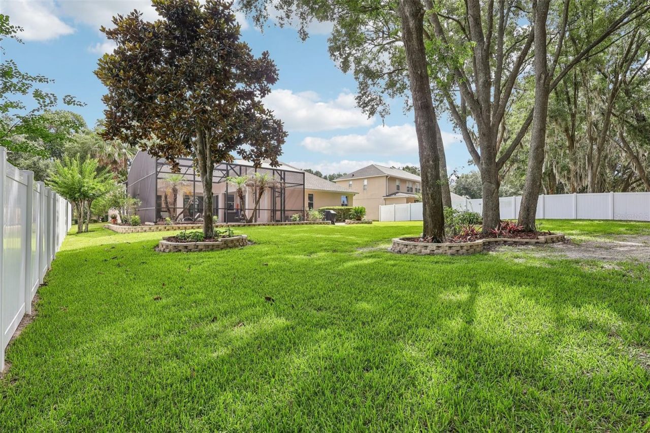 115 W Blue Water Edge Drive , Eustis, FL 32736 Photo