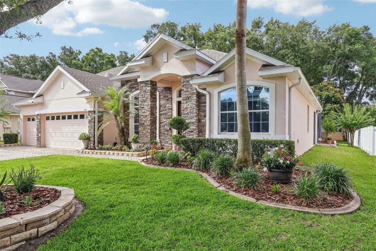 115 W Blue Water Edge Drive , Eustis, FL 32736 Photo