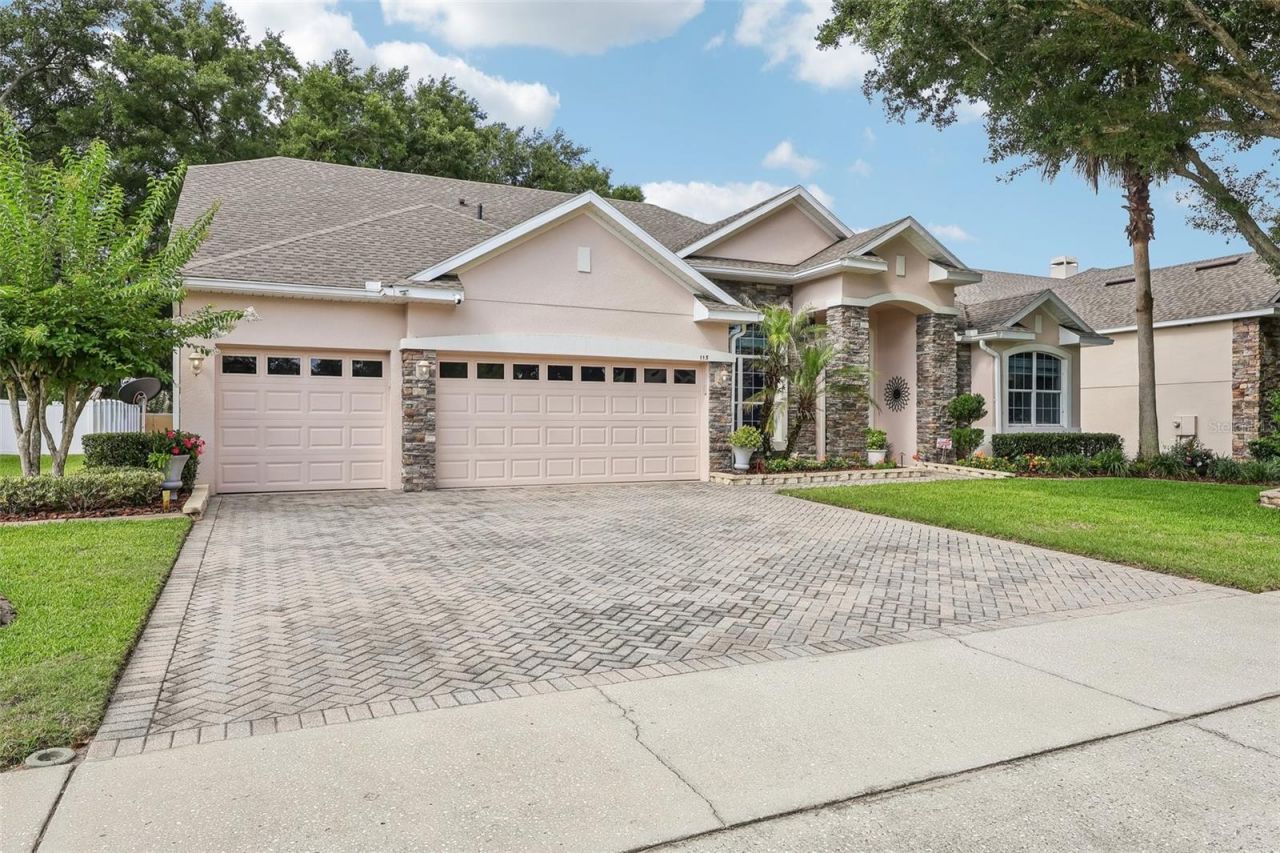 115 W Blue Water Edge Drive , Eustis, FL 32736 Photo