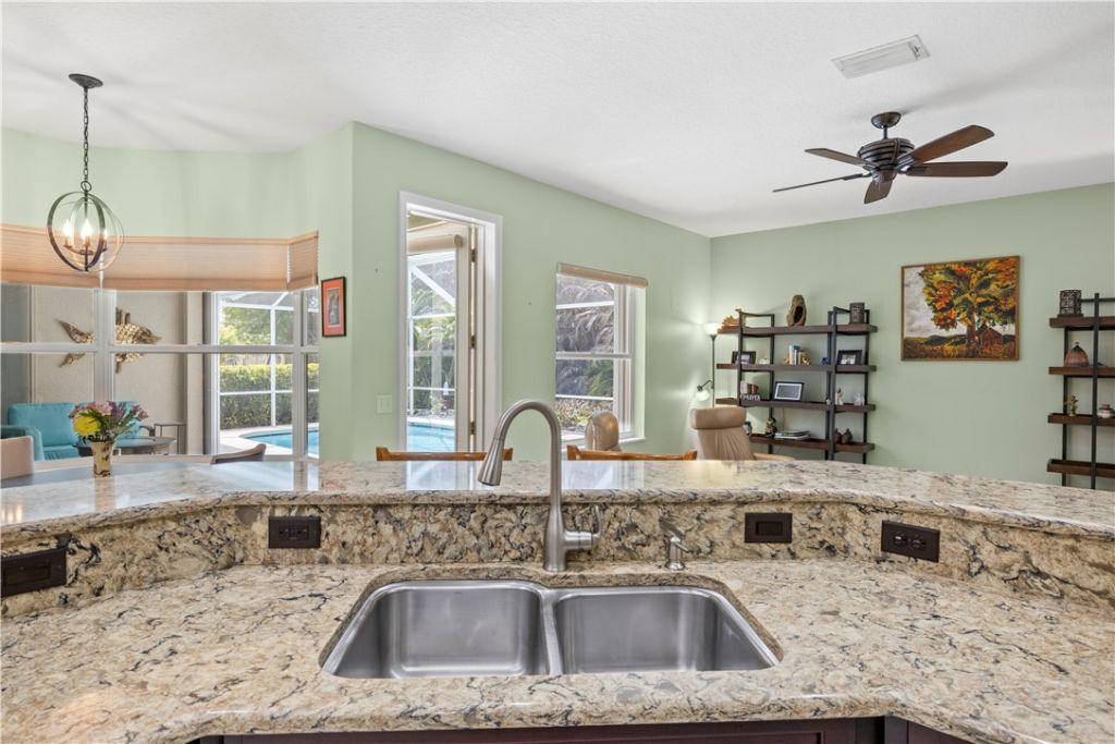 3315 65th Avenue, Vero Beach, FL 32966 Photo