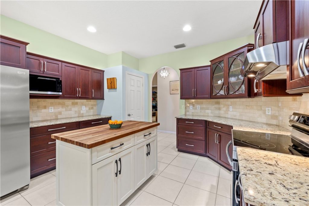 3315 65th Avenue, Vero Beach, FL 32966 Photo