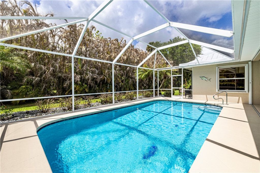 3315 65th Avenue, Vero Beach, FL 32966 Photo