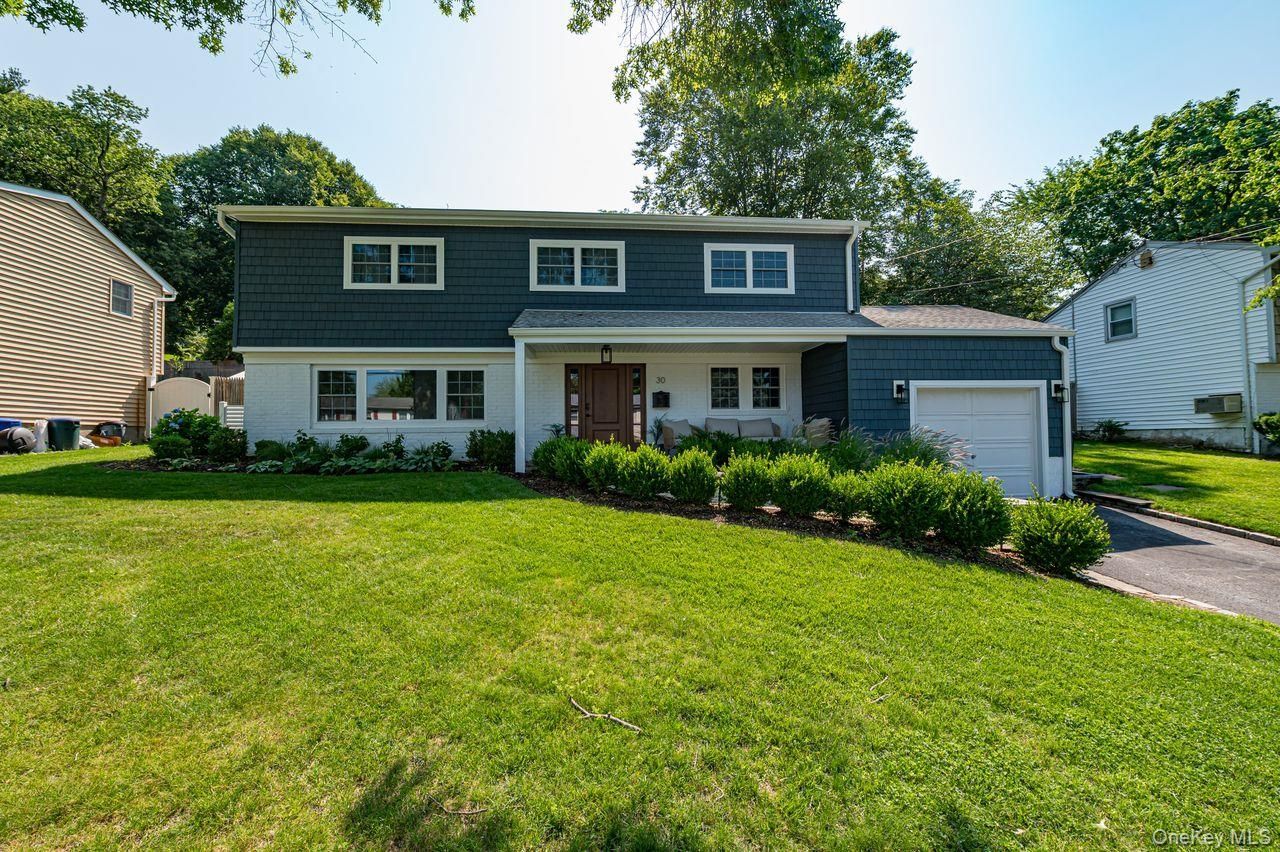 30 Harriet Lane, Huntington, NY 11743 Main Photo