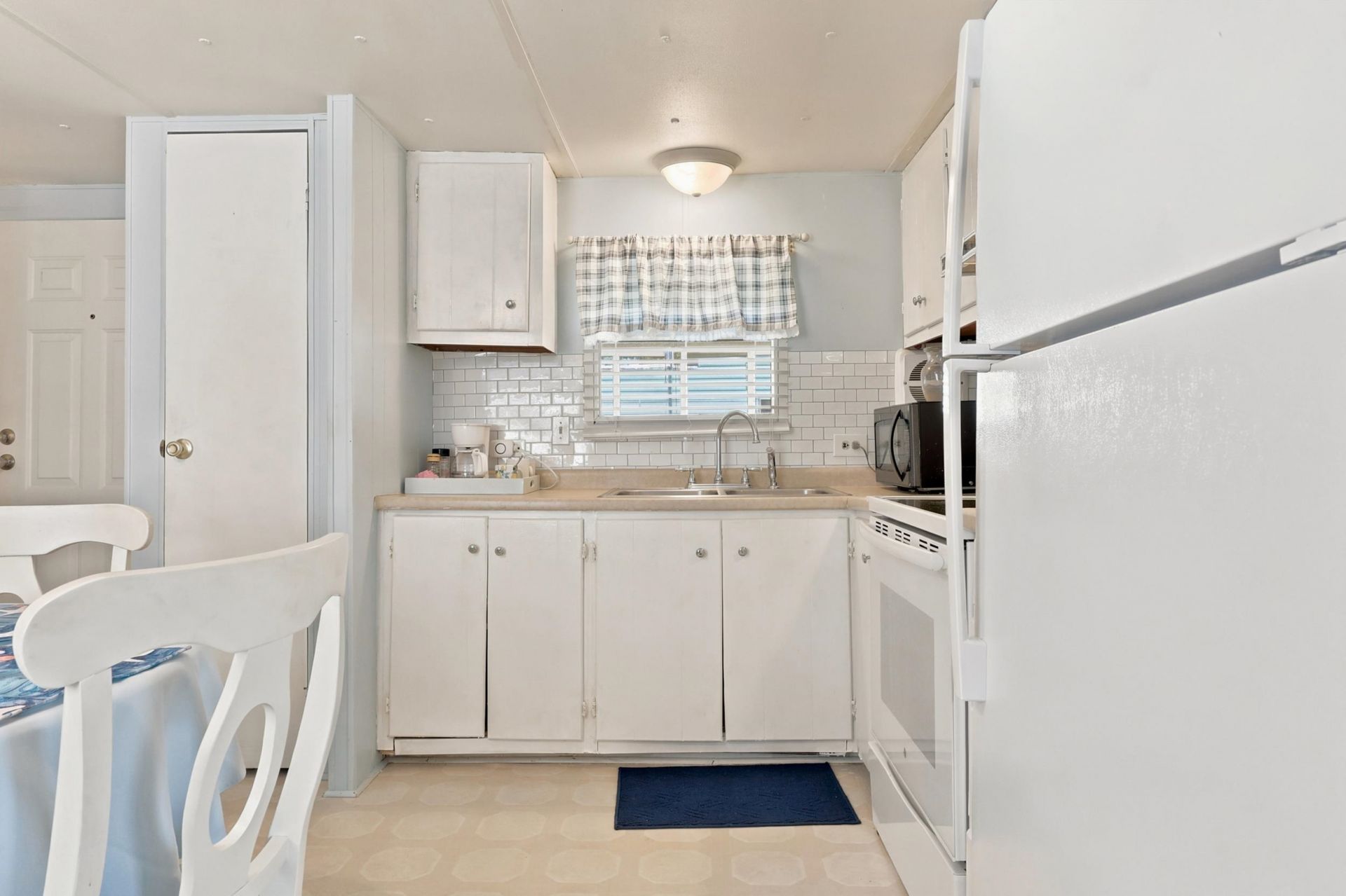 1420 Circle Dr.  Photo 11