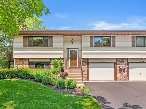825 Martha Lake Court, Shoreview, MN 55126