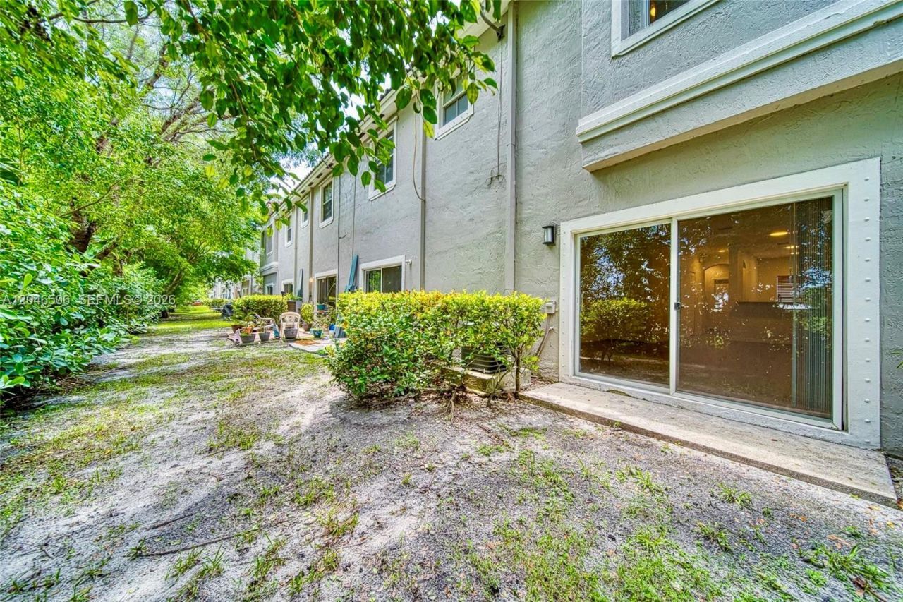 14033 SW 49th St , Unit 6, Miramar, FL 33027 Photo