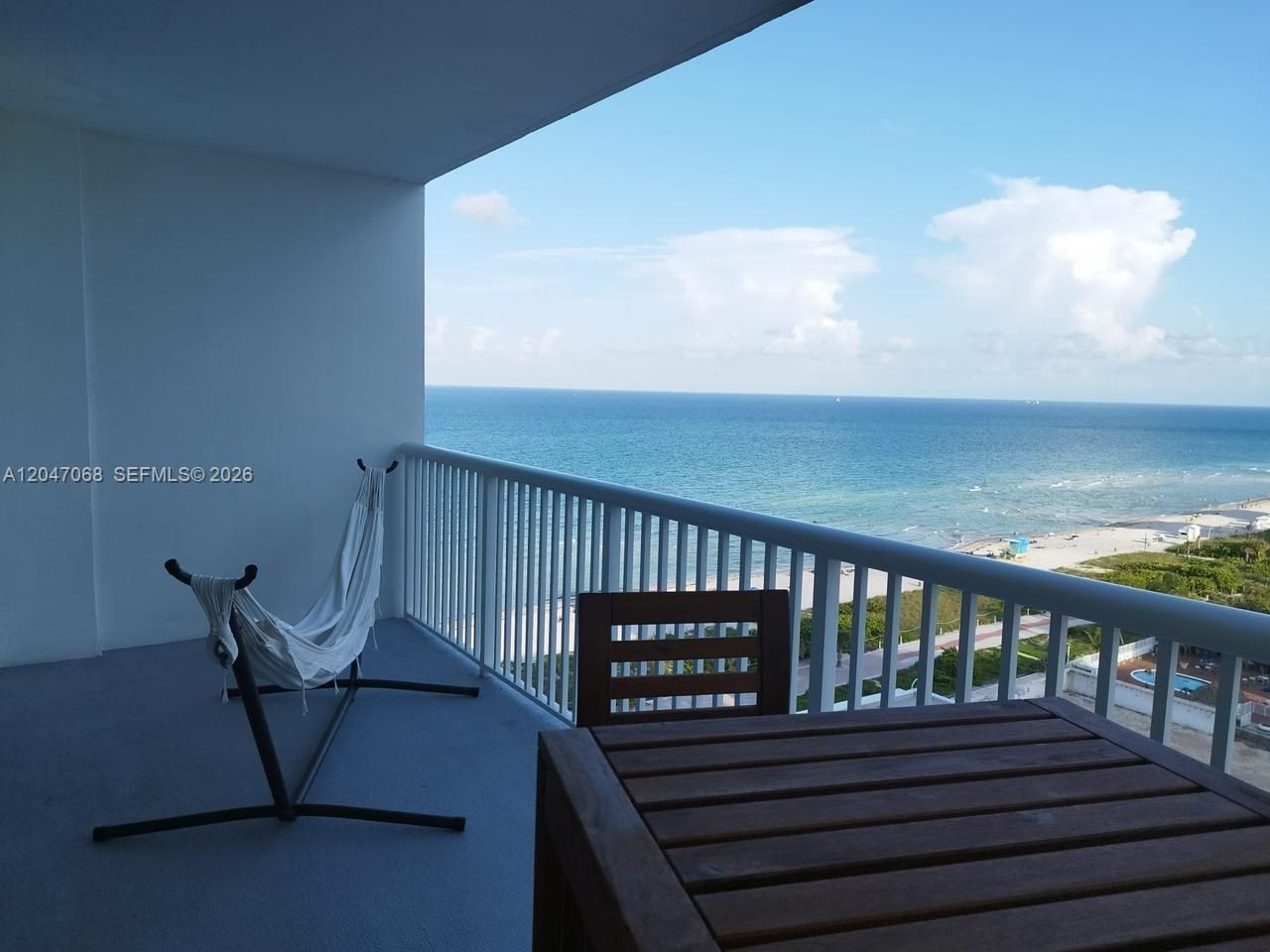 5401 Collins Ave, Unit 1110, Miami Beach, FL 33140 Photo