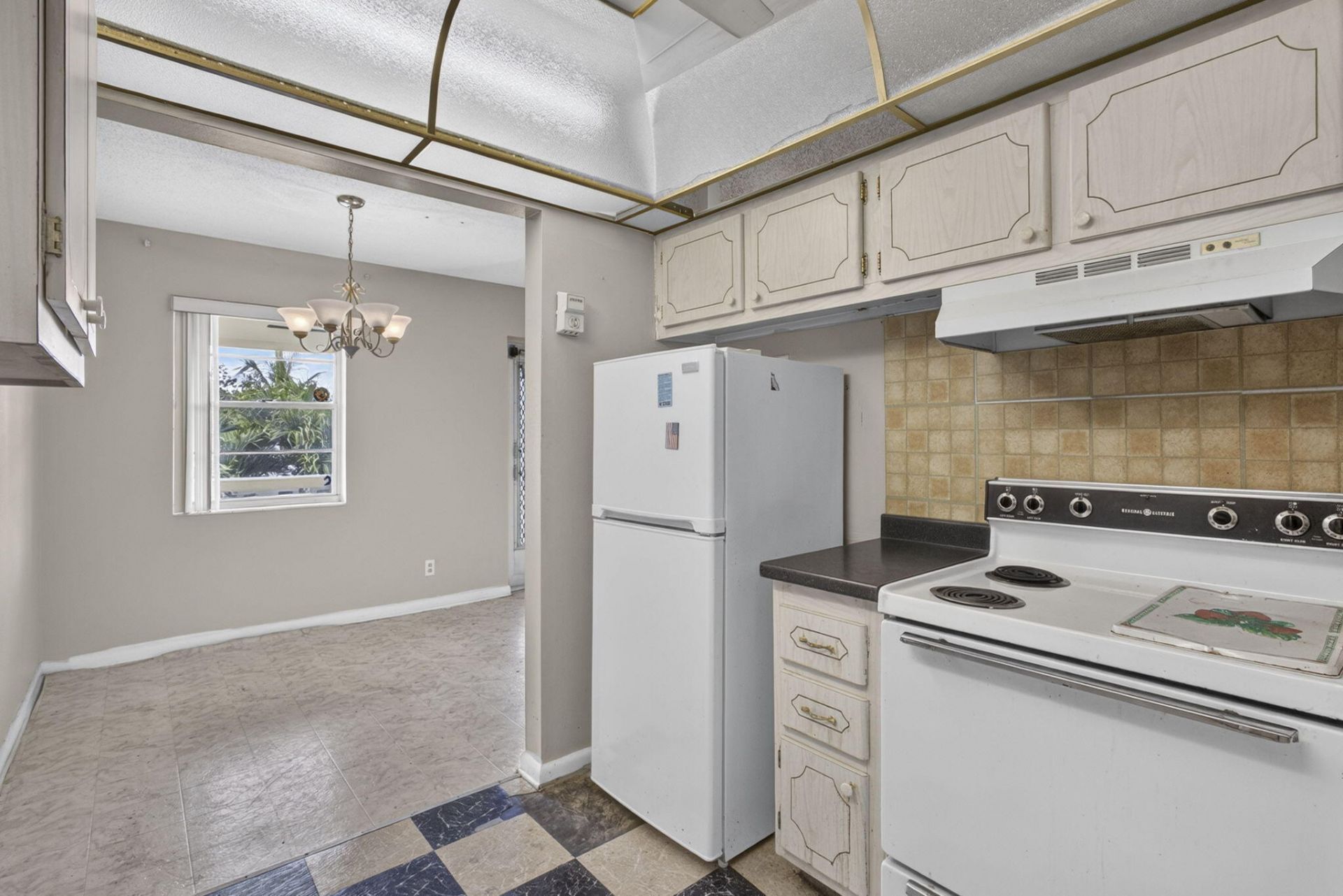 111 Sheffield E, West Palm Beach, FL 33417 Photo