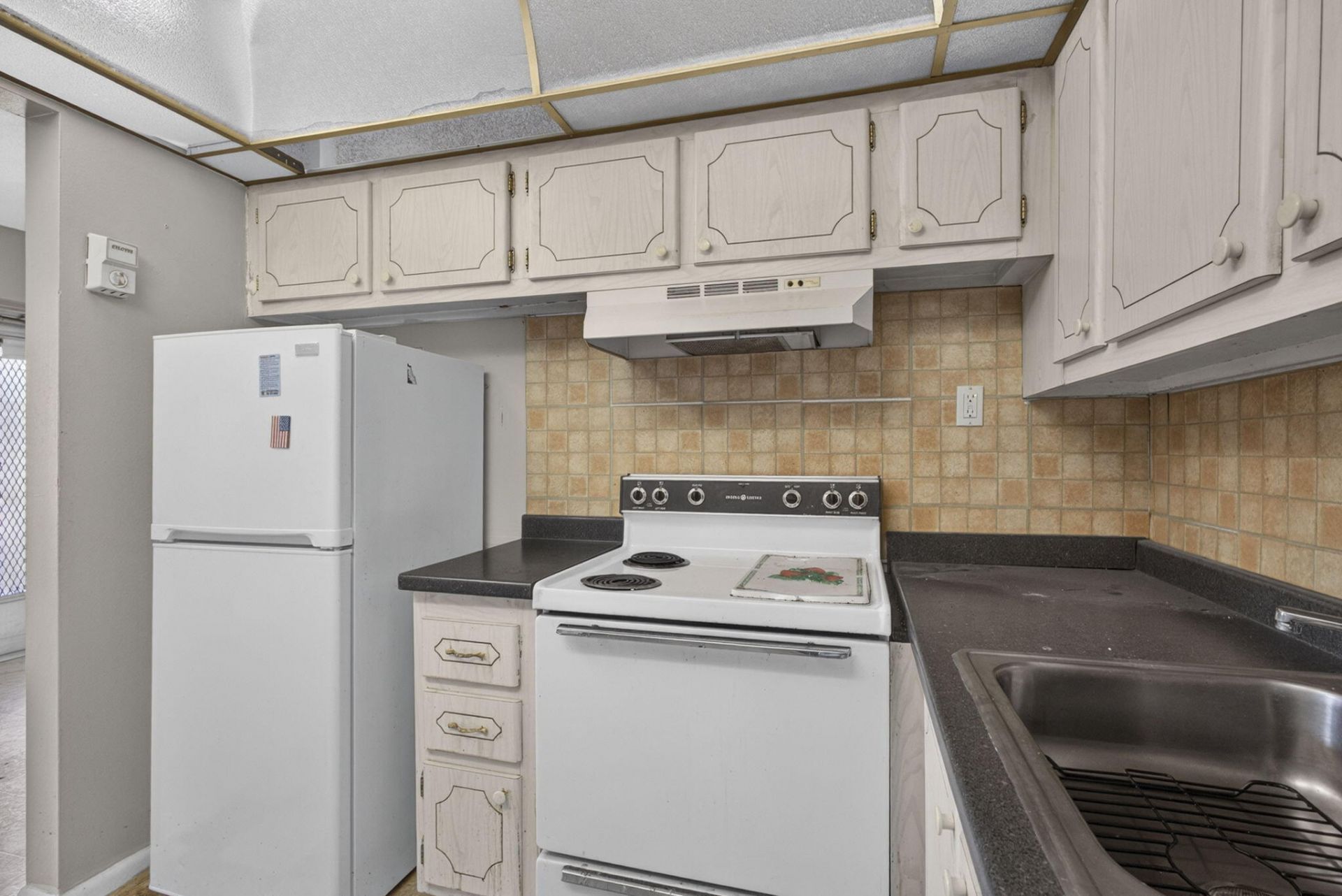 111 Sheffield E, West Palm Beach, FL 33417 Photo