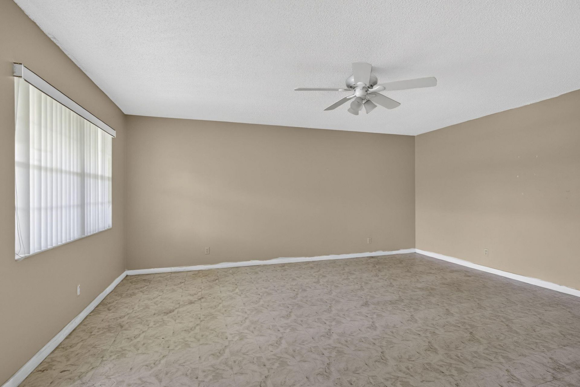 111 Sheffield E, West Palm Beach, FL 33417 Photo