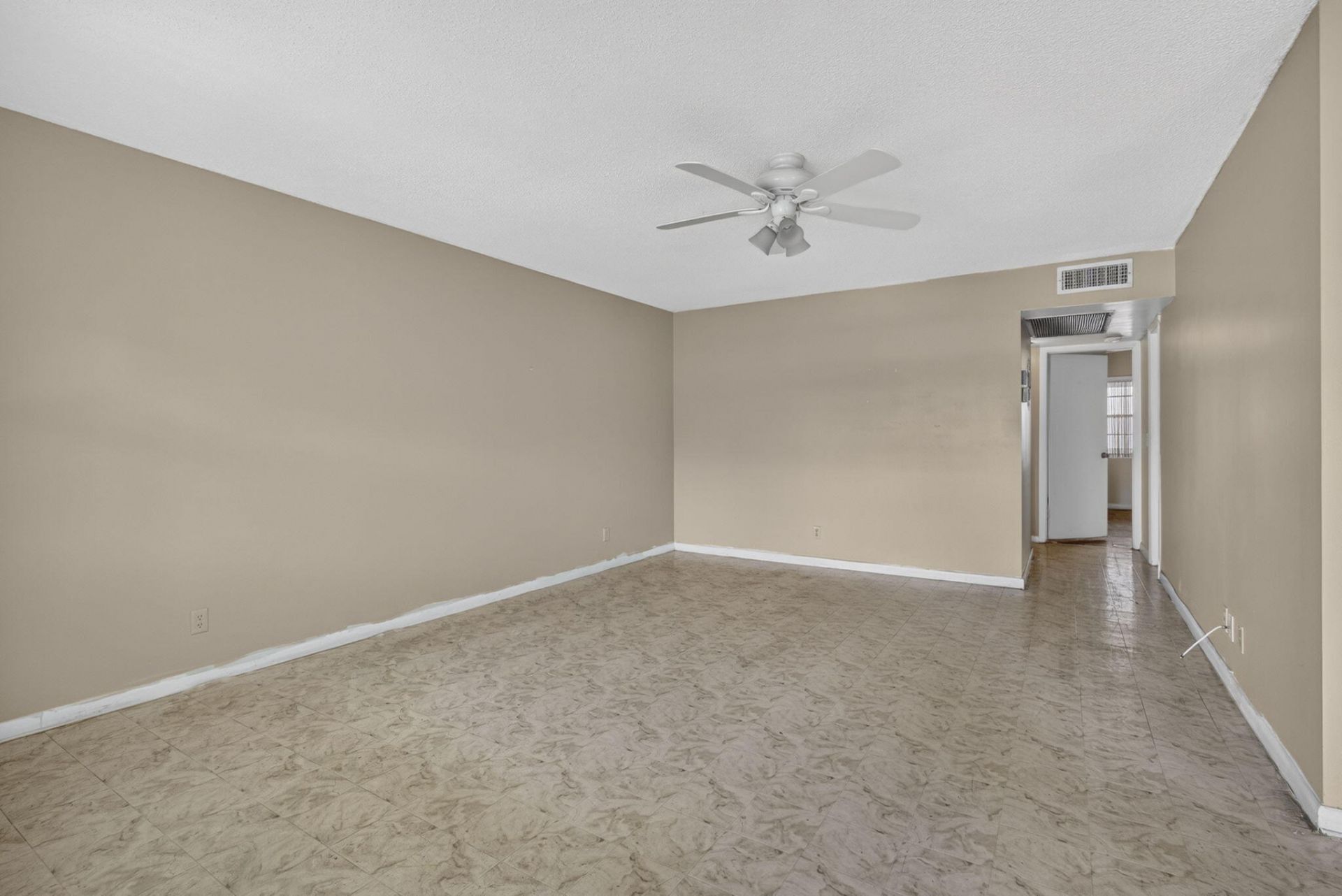 111 Sheffield E, West Palm Beach, FL 33417 Photo