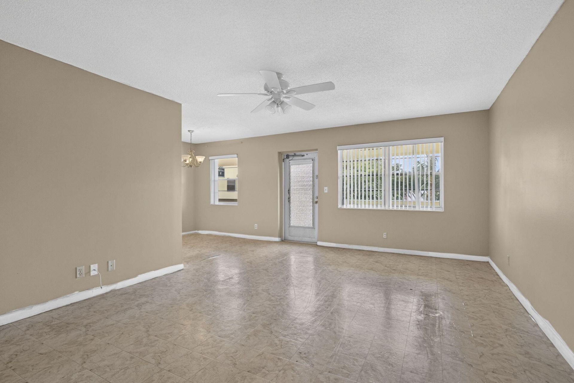 111 Sheffield E, West Palm Beach, FL 33417 Photo