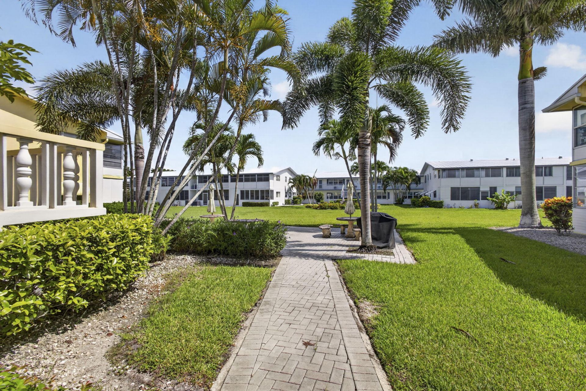 111 Sheffield E, West Palm Beach, FL 33417 Photo