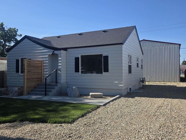 114 W Montana, Homedale, ID 83628