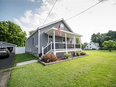 8647 Aitken Avenue, Whitesboro, NY 13492