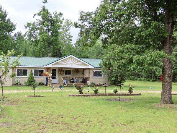 12775 Kohlman Road, Atlanta, MI 49709