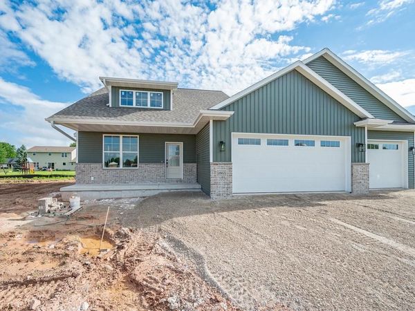 2865 STELOR DRIVE, Green Bay, WI 54311