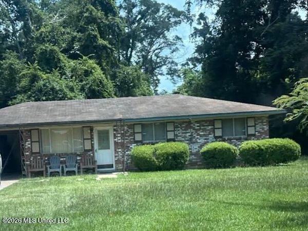 227 Country Club Drive, Natchez, MS 39120