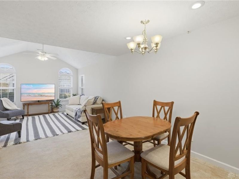 127 Edinburgh Village Drive, Centerville, OH 45458 Photo 11
