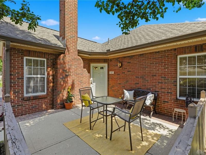 127 Edinburgh Village Drive, Centerville, OH 45458 Photo 5