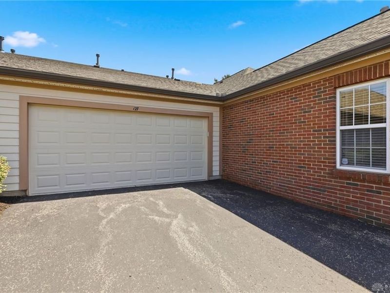 127 Edinburgh Village Drive, Centerville, OH 45458 Photo 7
