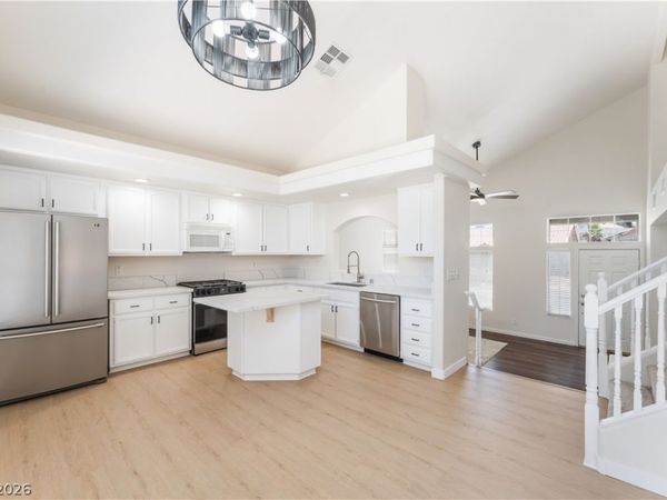 8872 Chapman Point , Las Vegas, NV 89129