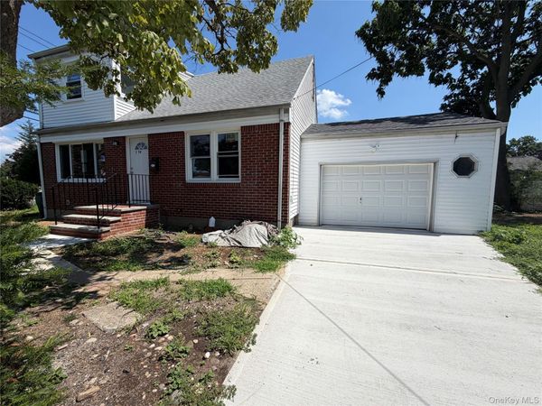 258 Brown Avenue, Hempstead, NY 11550