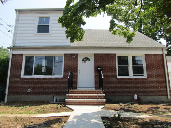 258 Brown Avenue, Hempstead, NY 11550