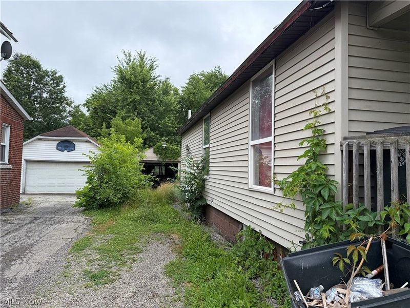 159 Comstock Street NW, Warren, OH 44483 Photo 5