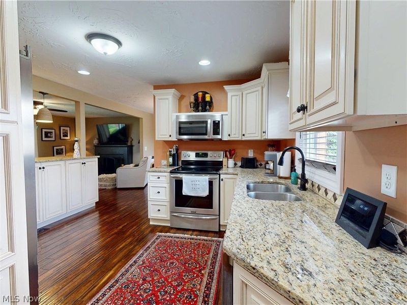 2414 Lakeside Avenue NW, Canton, OH 44708 Photo 17