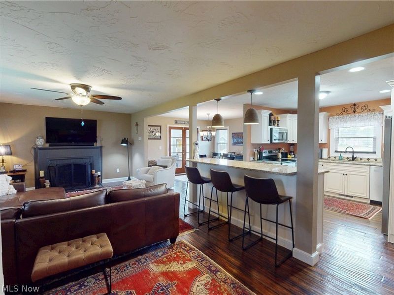 2414 Lakeside Avenue NW, Canton, OH 44708 Photo 4