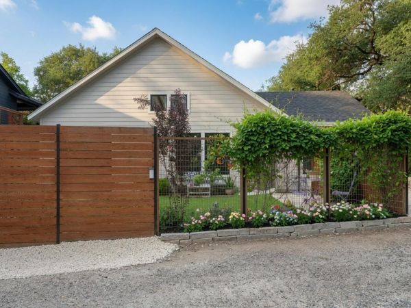 804 W Annie ST, Unit 2, Austin, TX 78704