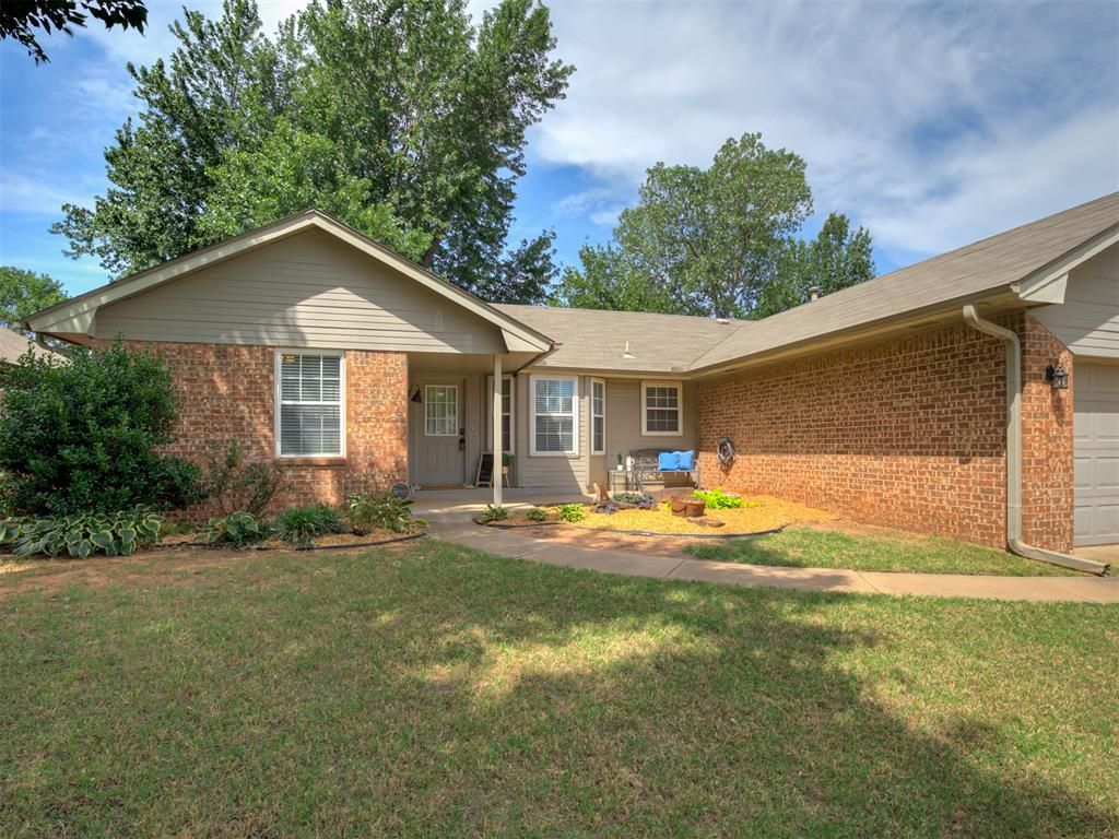 521 Old English Road, Edmond, OK 73003 Main Photo