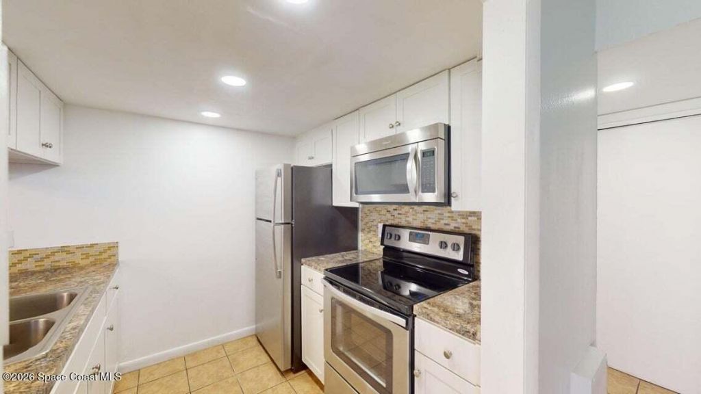 126 San Paulo Circle , Unit 1-126, West Melbourne, FL 32904 Photo