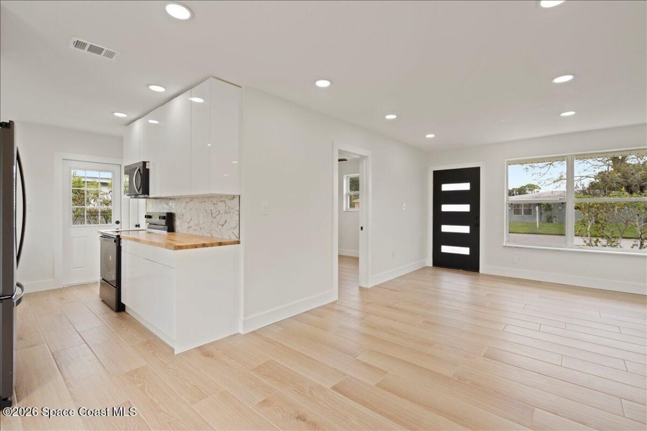 301 W Rutgers Street , Melbourne, FL 32901 Photo
