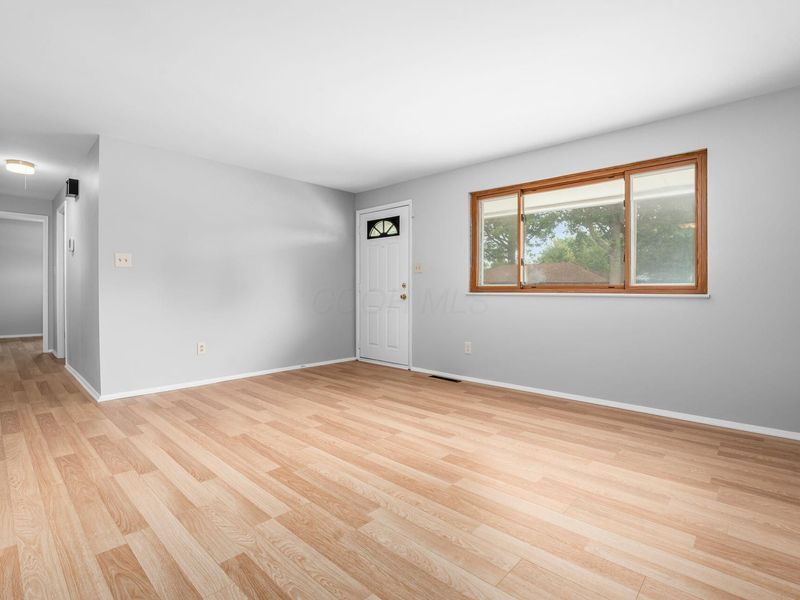 6553 Malone Drive, Reynoldsburg, OH 43068 Photo 10