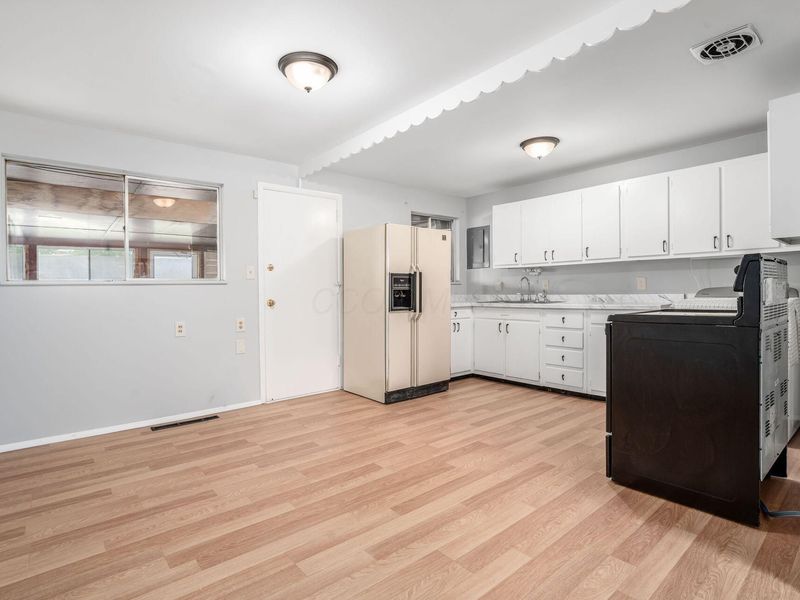 6553 Malone Drive, Reynoldsburg, OH 43068 Photo 5