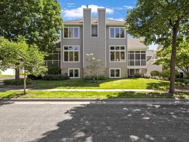 249 6th Street NE, Minneapolis, MN 55413