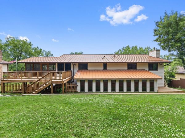 1306 Berry Ridge Road, Eagan, MN 55123
