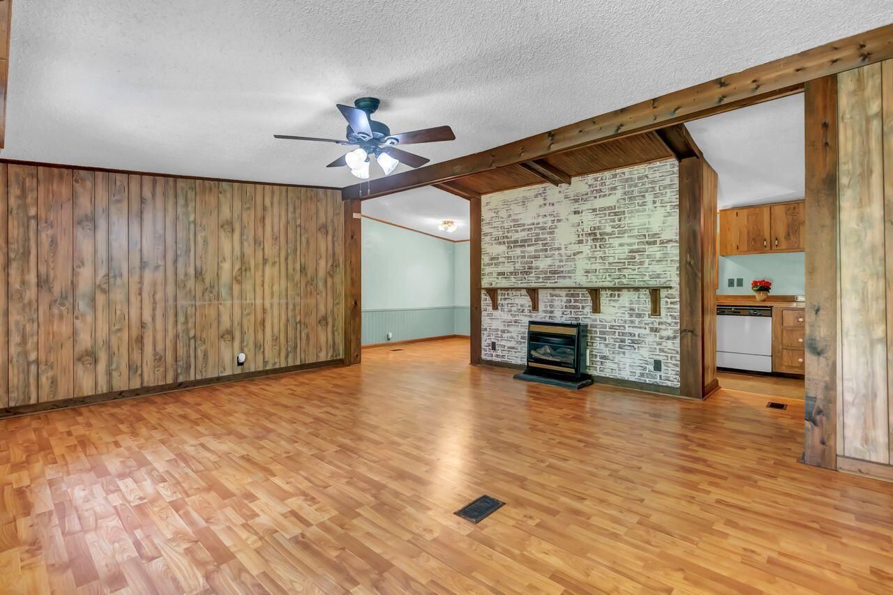 1236 Spring Hill Church Road Photo 6