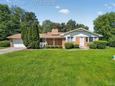 2091 N Irish Road, Davison Twp, MI 48423